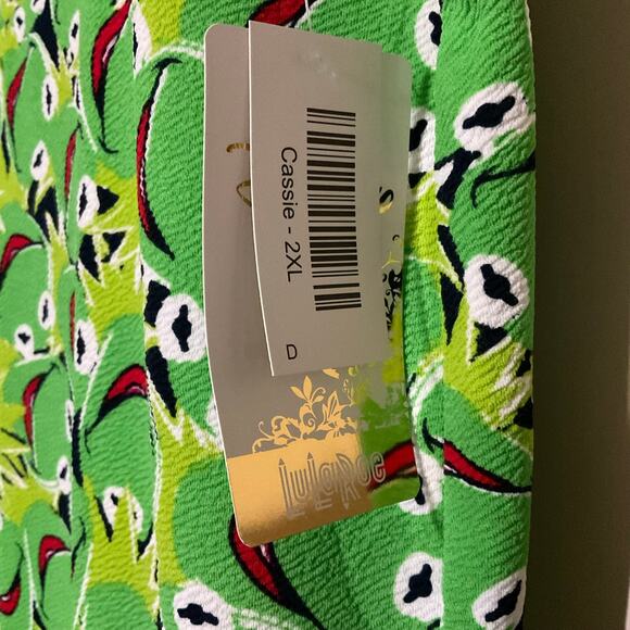 Lularoe Cassie skirt Kermit the frog size 2XL new - Picture 2 of 2